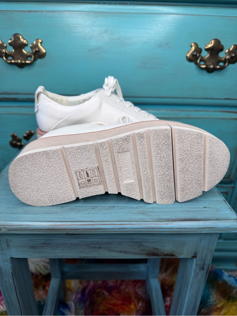 Dolce Vita White Leather Platform Sneakers with Rose Gold Trim - Picture 6 of 6